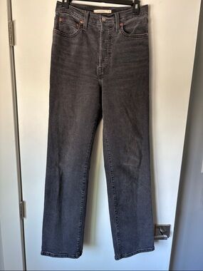 Levi’s Ribcage Straight Leg High Rise Black Wash Full Length Jeans Size 28